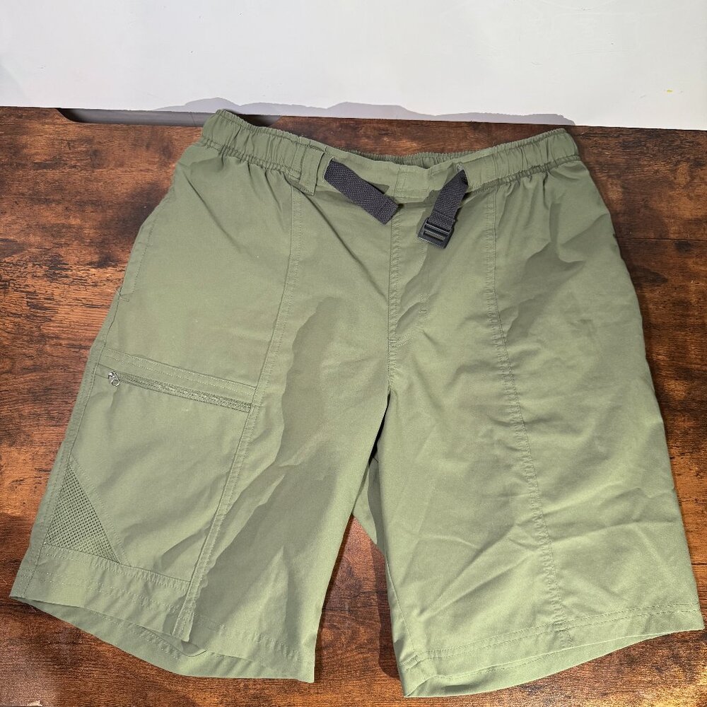 Columbia Men's Shorts Size Medium, Green, Lightweight Thin Breathable